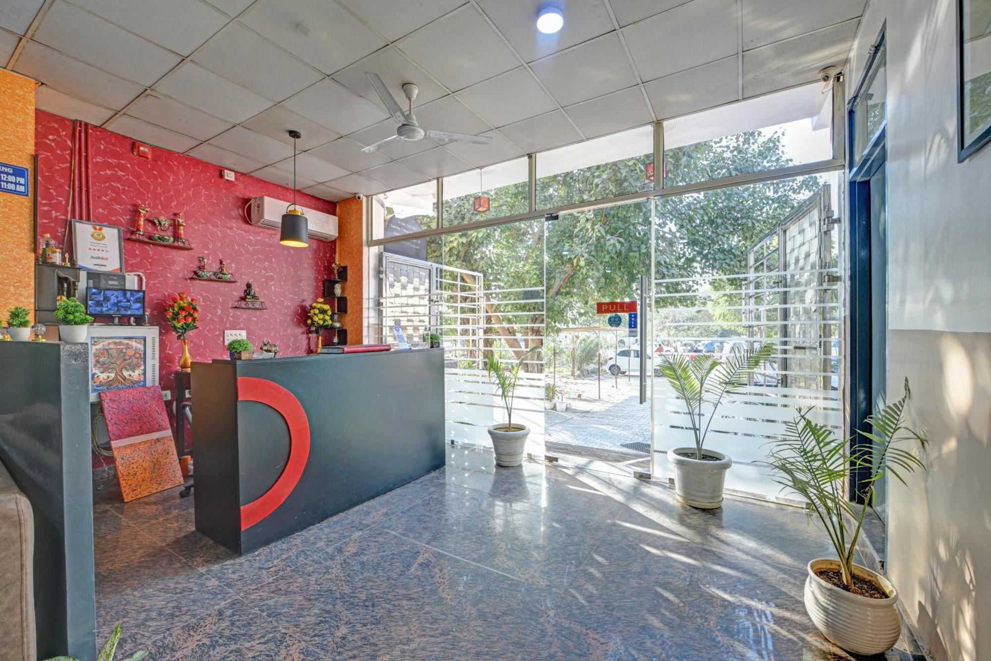 Royal Spark Inn1 - Medicity Gurugram, Near Medanta Hospital Gurgaon Exterior foto